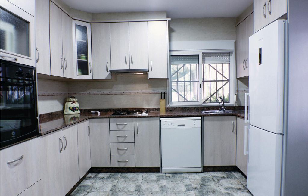 Crevillente House | 4 bedroom accommodation in Crevillente