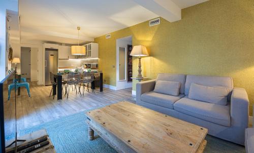 Chamberi House | 4BR Private Garden - Best Location for Families