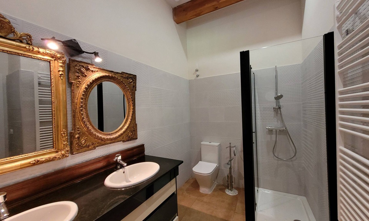 Ayllon House | Anthracite Apartment
