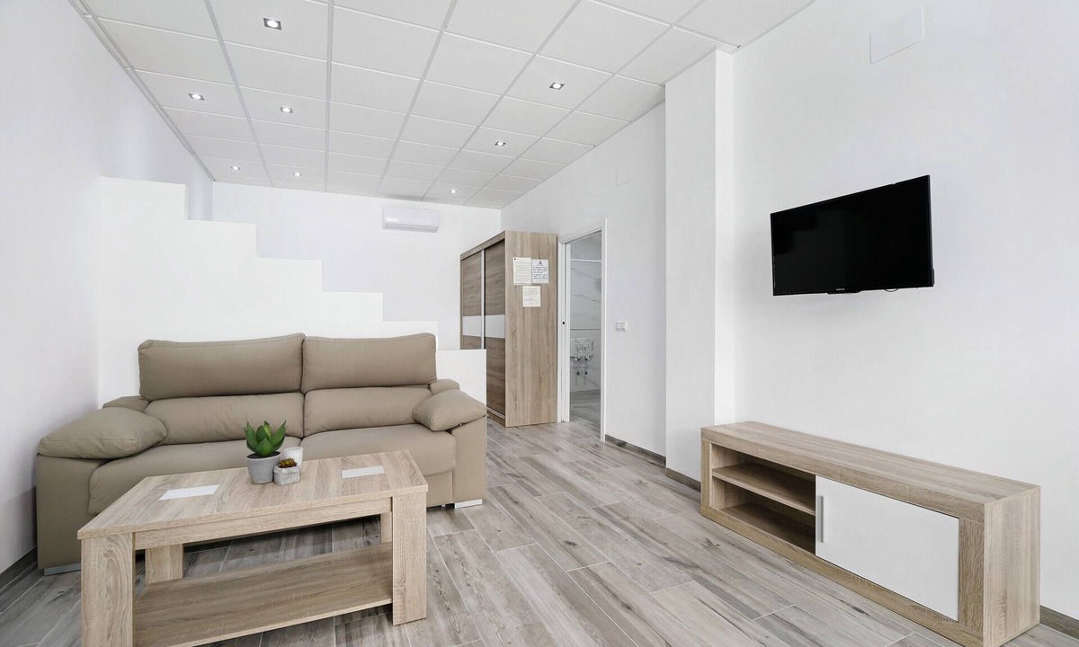 Conil de la Frontera City Center Apartment | Apartment "Venus 2" not far from the Beach with Wi-Fi & A/C