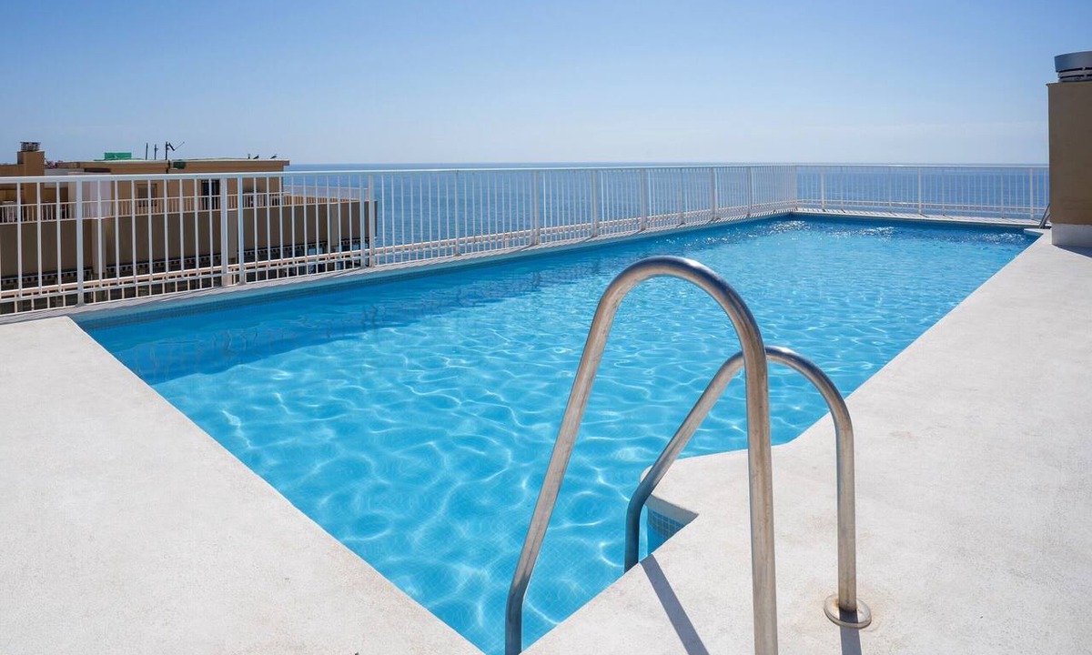 Marbella Seafront Promenade Apartment | Apartment 'Great First Line Amazing Terrace' with Sea View, Wi-Fi and Air Conditioning