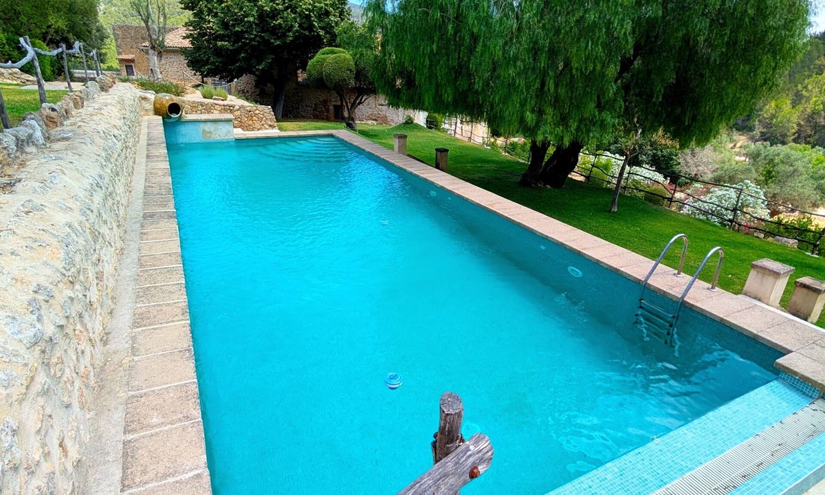 Puigpunyent House | Apartment with Mountain Views, Shared Pool, and Wi-Fi