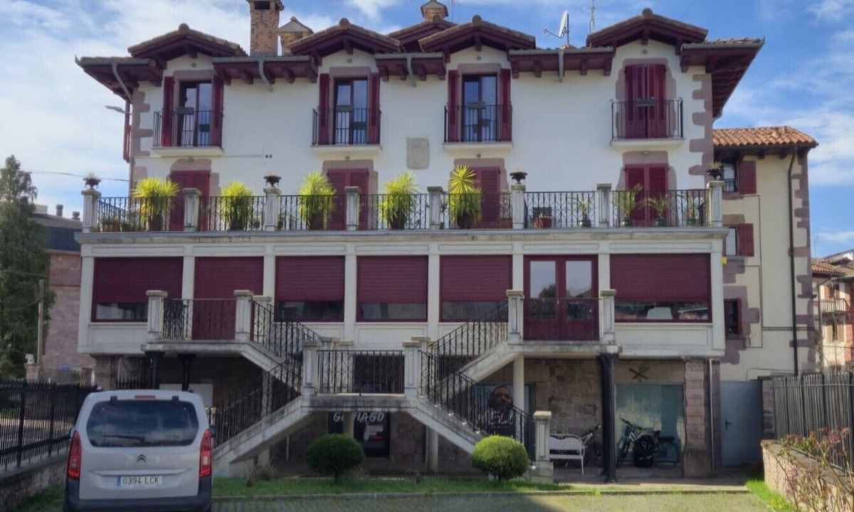 Elizondo Apartment | Apt (2+2) First Category in Elizondo Valle de Baztán (Navarra)Private garage