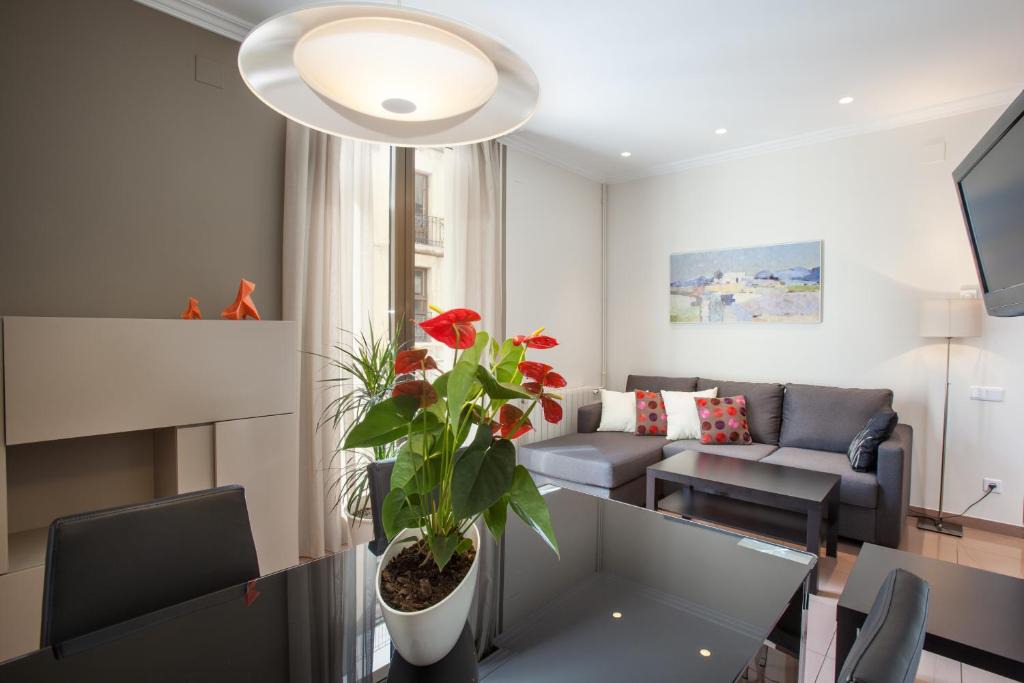 El Born Apartment | BCNGOTIC 41