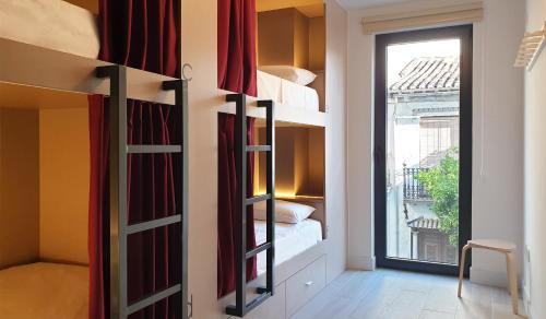 Figares Hostel | Broz Hostel