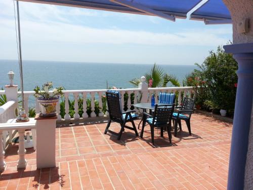 El Faro House | Casa con vistas maravillosas al mar 2