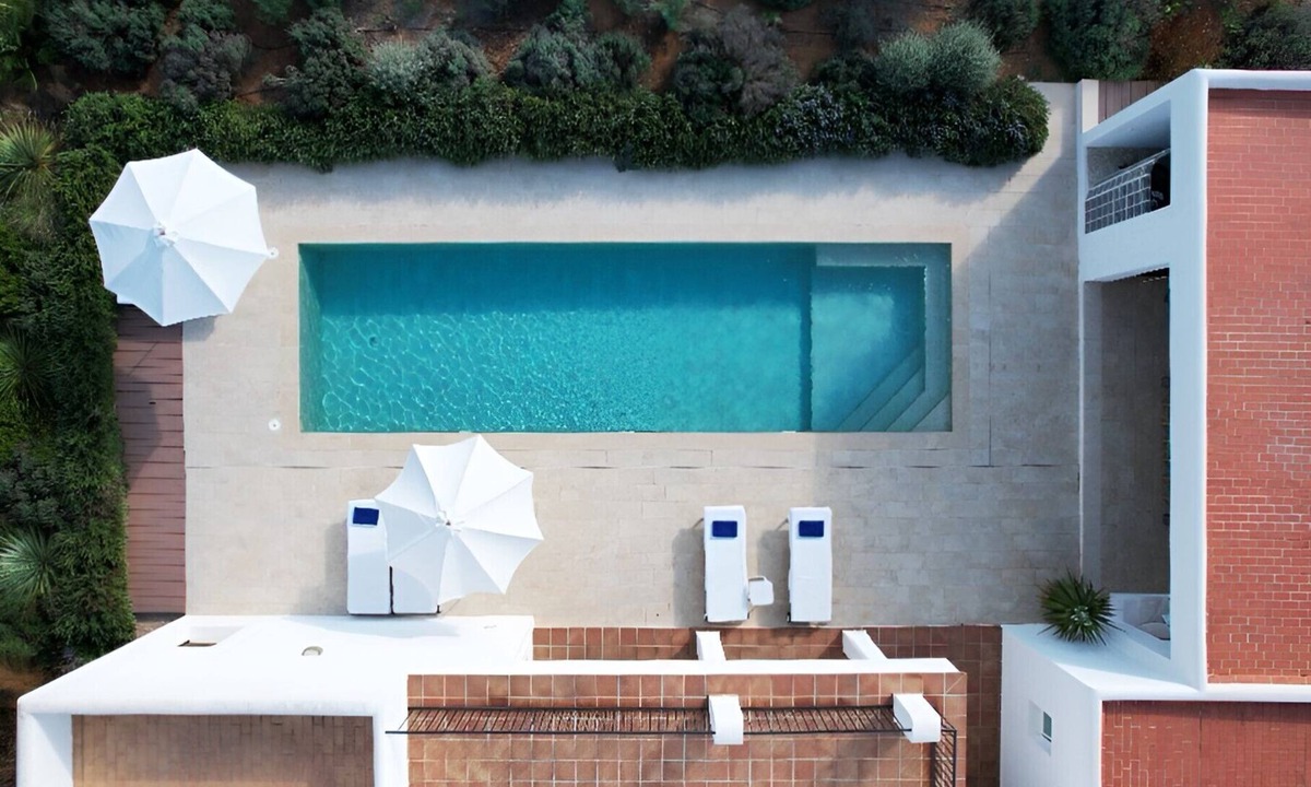 Sant Joan de Labritja Ski Chalet | Casa Serena with Mediterranean garden and saltwater pool