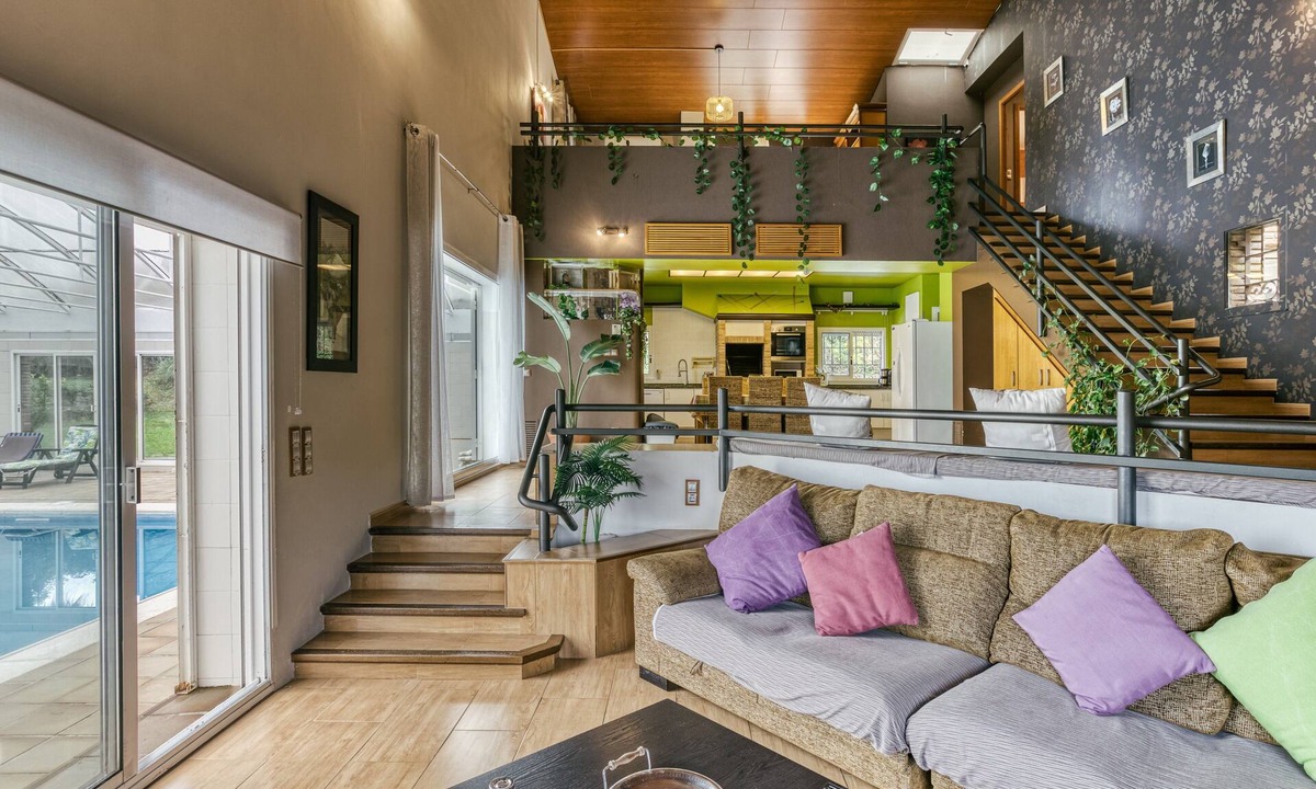Santa Cristina de Aro Ski Chalet | Chalet "Casa Nadia" with Mountain Views, Private Indoor Pool and Wi-Fi