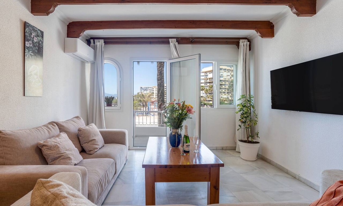 Marbella Seafront Promenade Apartment | Comfortable Apartment at Yacht Club with Sea View, Wi-Fi, and Air Conditioning