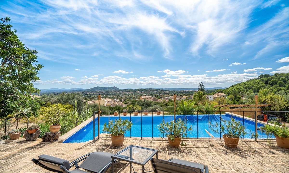 Selva Villa | Country Home "Can Pulit" with Pool, Garden, A/C & Wi-Fi