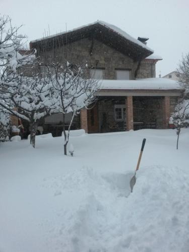 Navarredonda de Gredos House | Ermita de Gredos