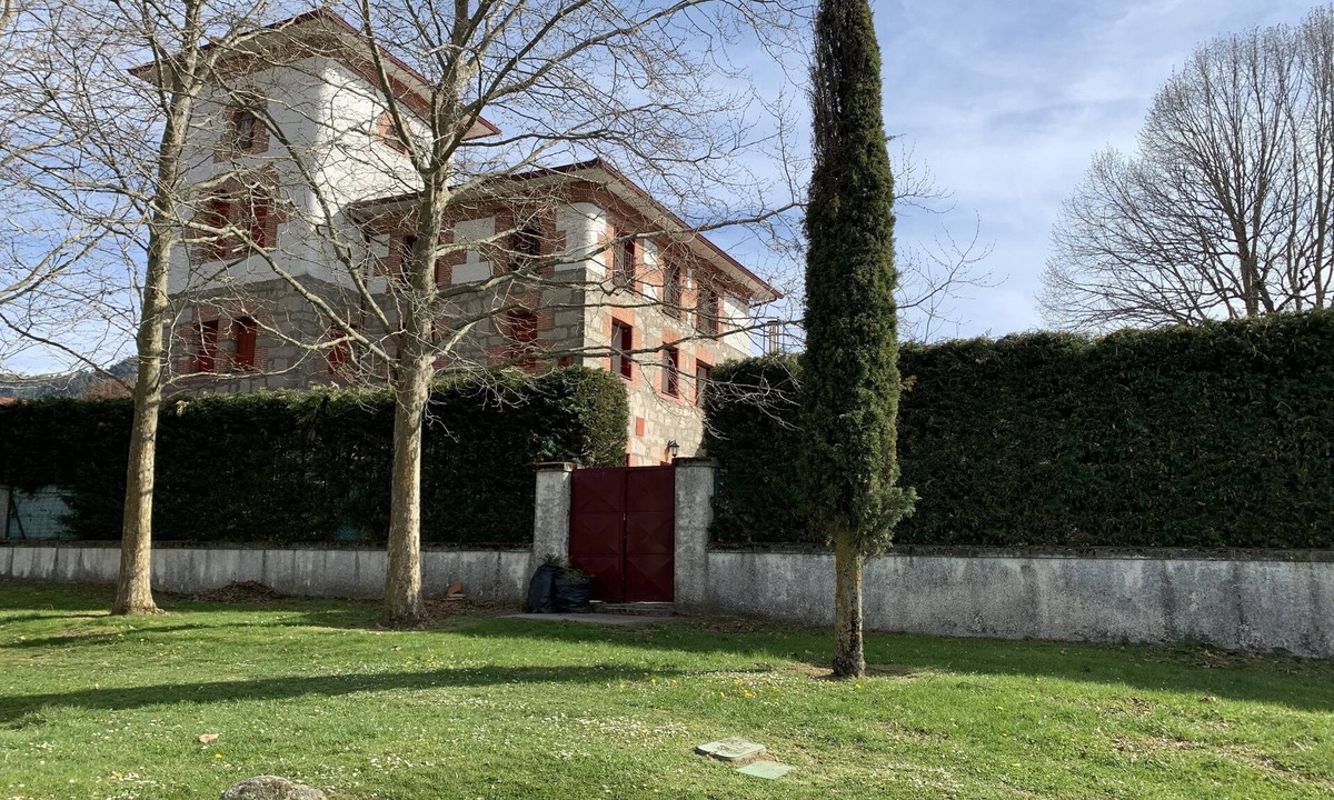 San Rafael Villa | Finca El Torreón(San Rafael) 20 pers+8 extra in 10 rooms. 65 km from Madrid