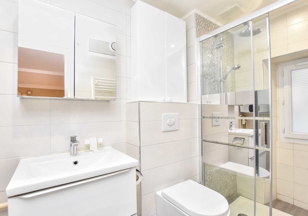 Strasbourg -Saint-Denis Apartment | FUNCTIONAL & MODERN STUDIO - PARIS - 2