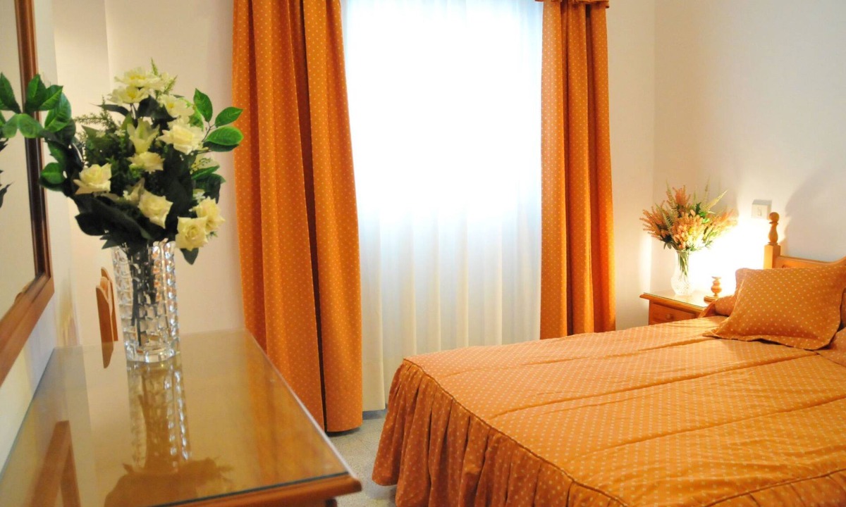 Vecindario Apartment | Geräumige Wohnung by Interhome