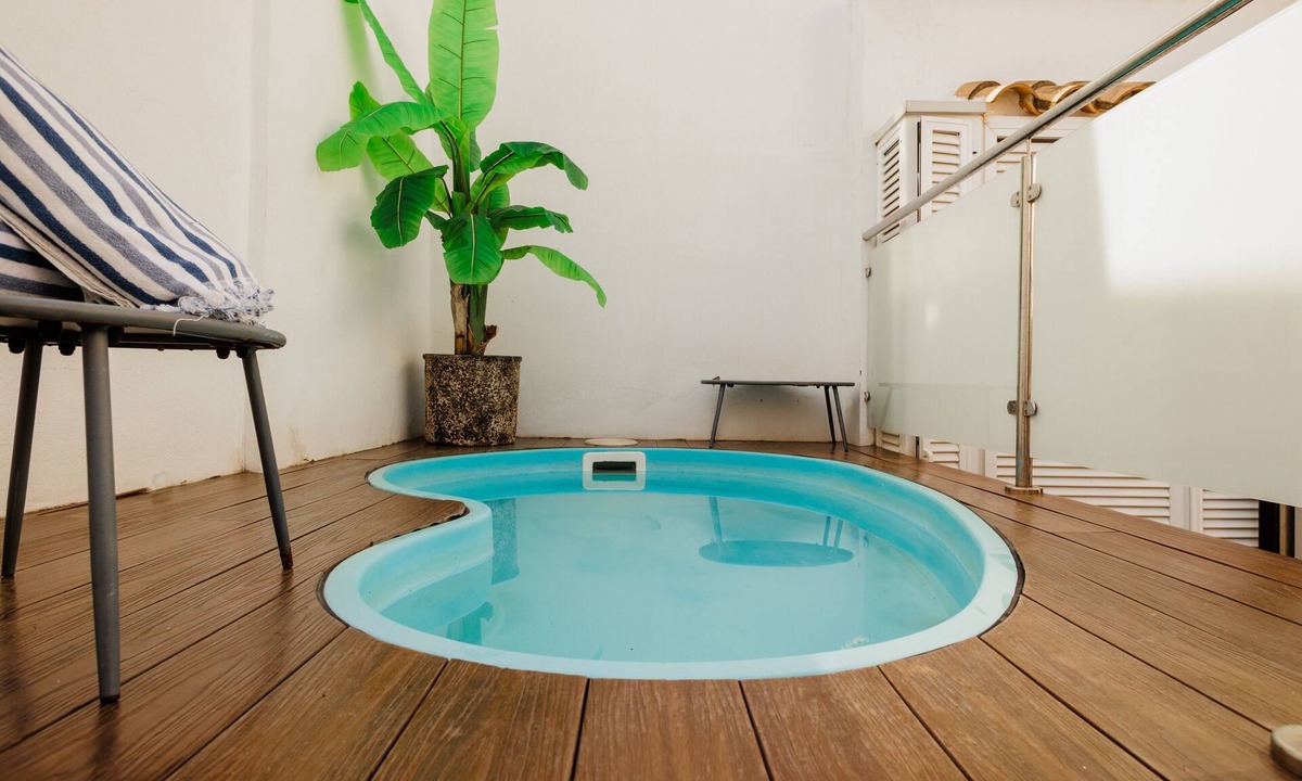 El Arenal Apartment | Giralda Penthouse Suite: High-Floor Apartment with Views, 2 Bedrooms & Pool