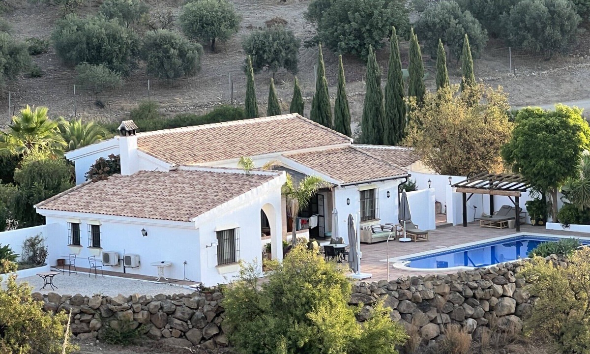 Alora House | Heated pool, Ibiza Style and luxurious, exceptional views, near to Alora town