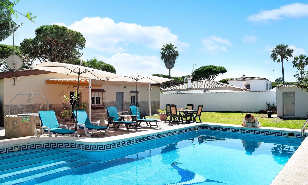 Los Gallos-Cerromolino House | Holiday Home "Chalet Los Paul" with Private Pool and Wi-Fi