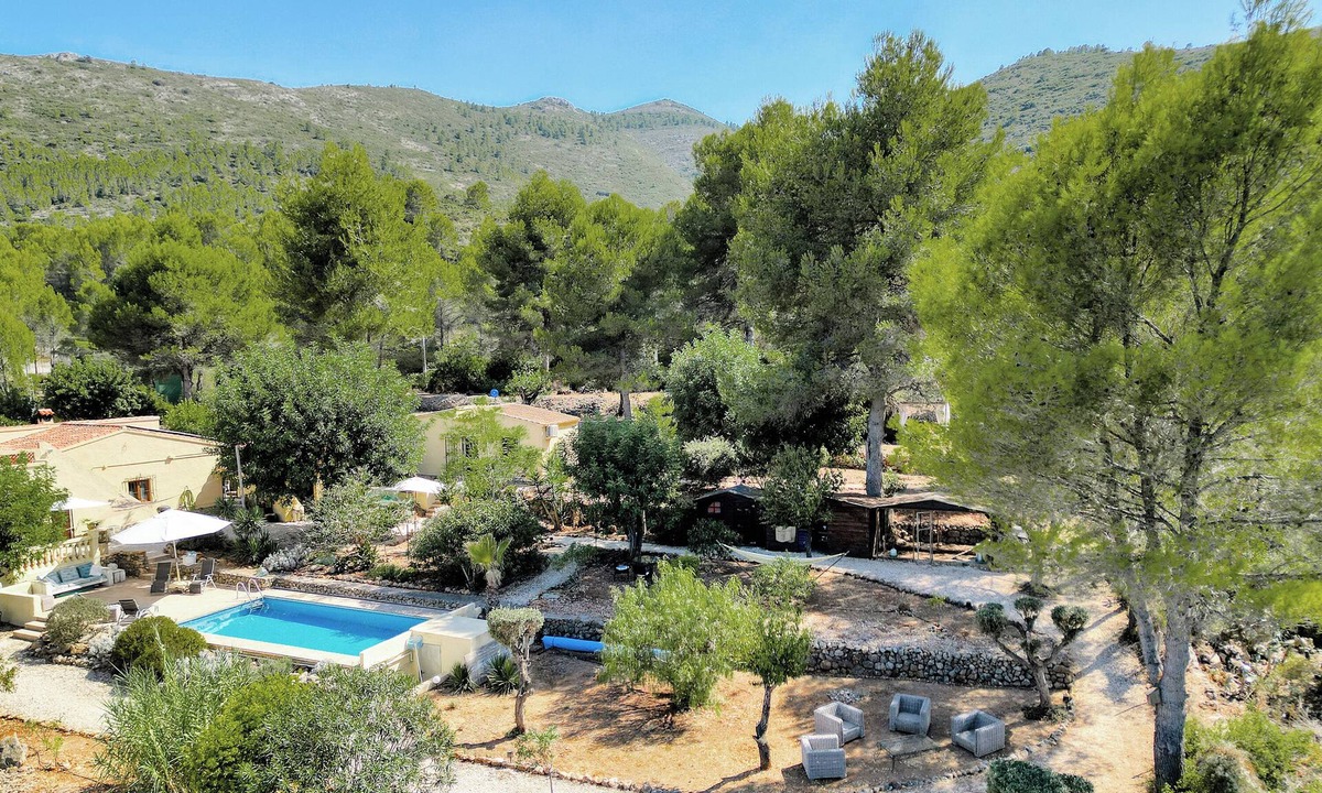 Lliber House | Holiday Home 'Casita - Finca Llíber' with Mountain View, Wi-Fi and Air Conditioning