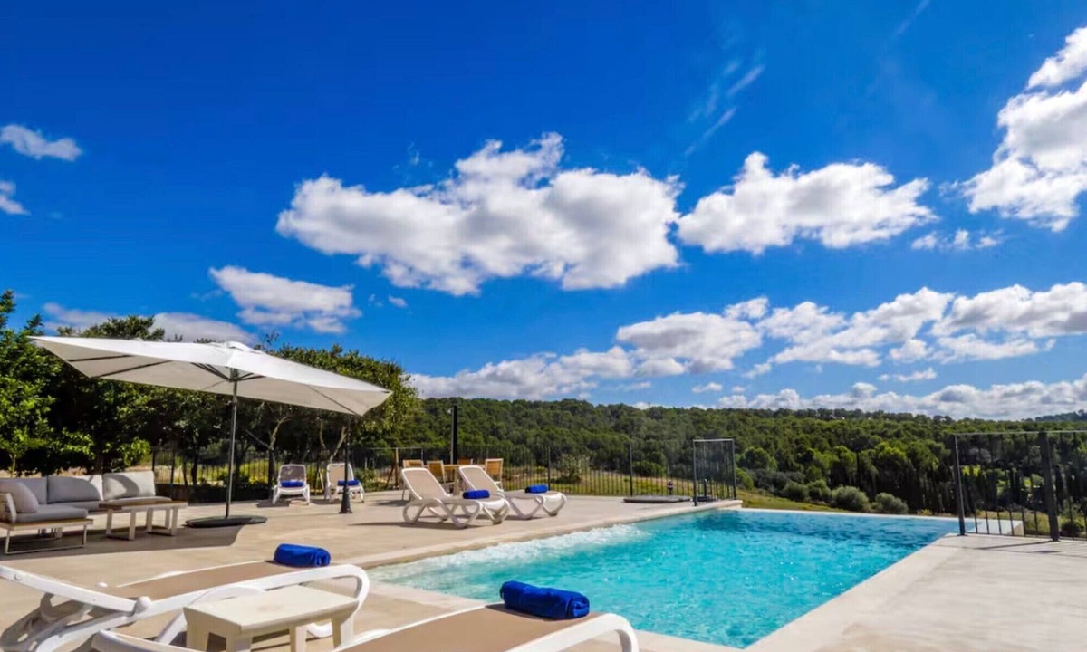 Son Antem House | Holiday Home 'Son Pons' with Mountain Views, Wi-Fi & Air Conditioning