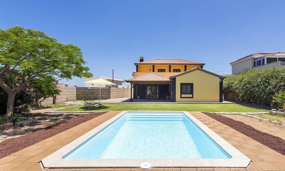 Candelaria Villa | Home2Book Family Pool Home in Candelaria