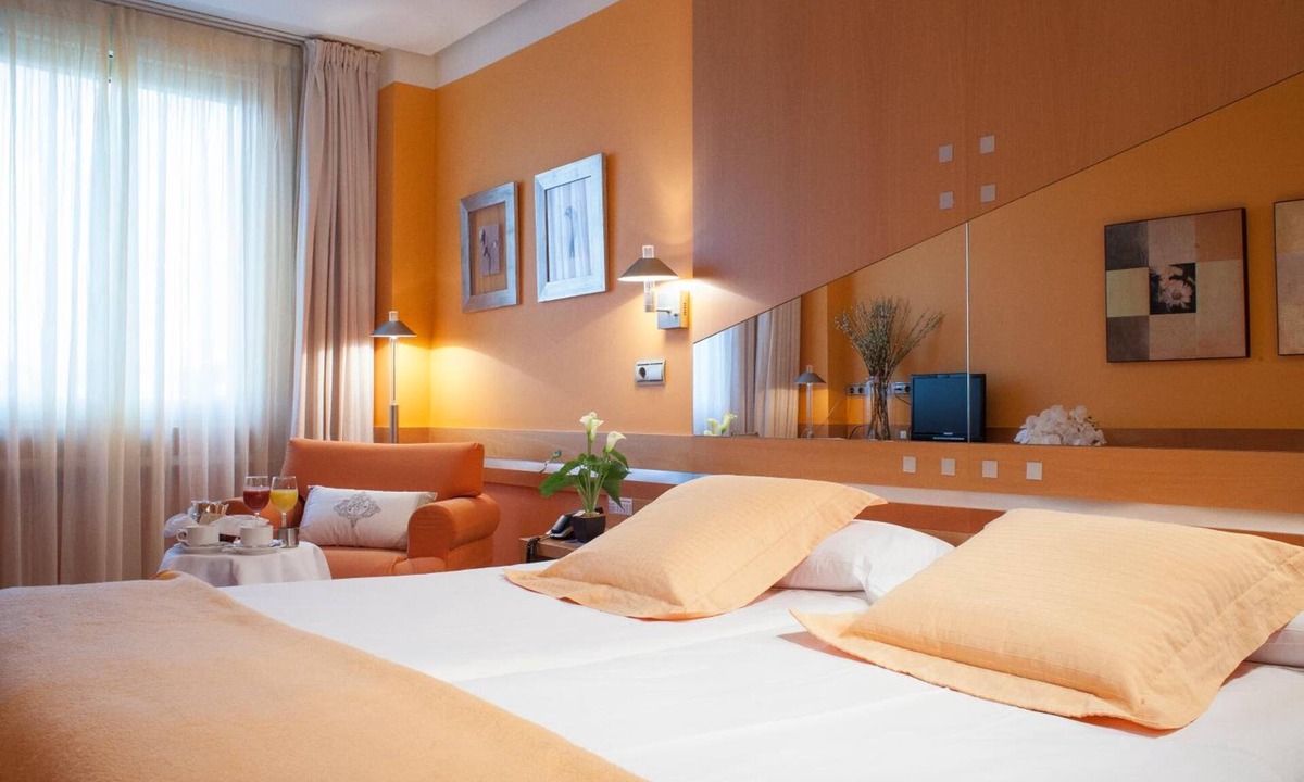 Torrelavega Hotel | Hotel Torresport
