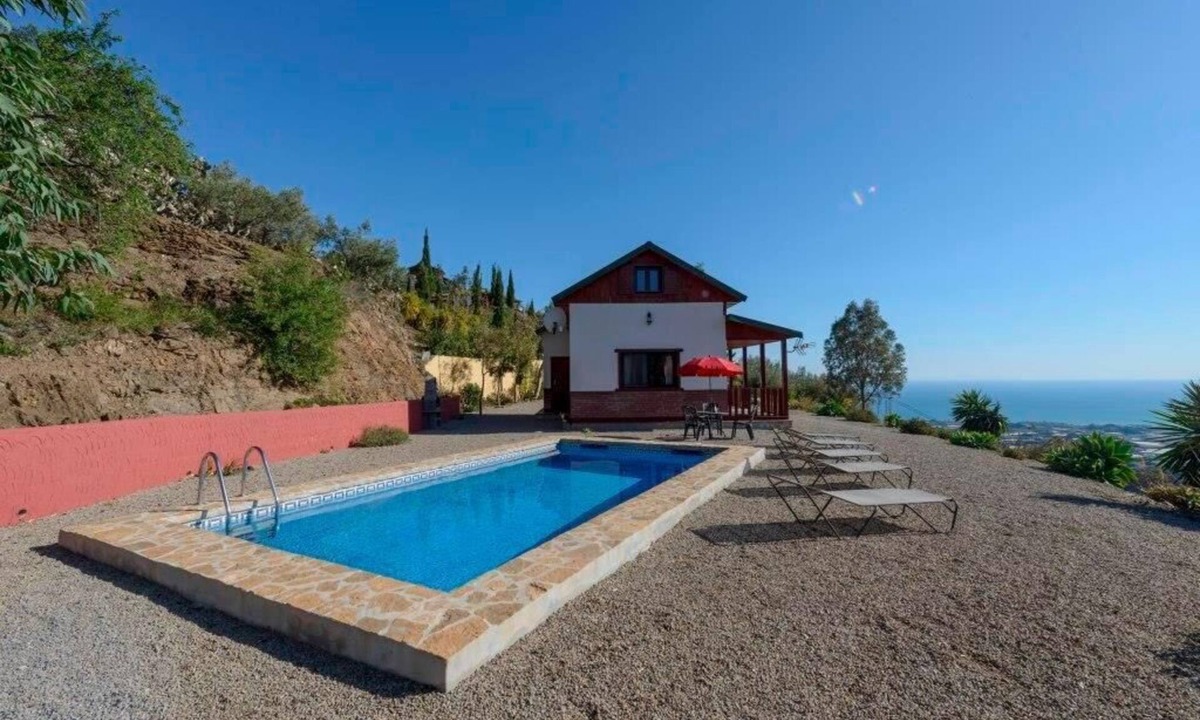 Arenas House | House with Private Pool (Piscis)