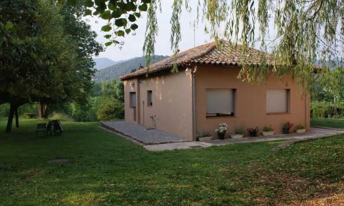 Santa Margarida de Bianya House | Kleiner Bungalow mit zwei Schlafzimmern. by Interhome