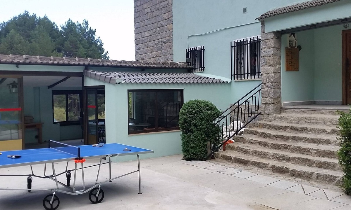 Navarredonda de Gredos Apartment | Ländliche Finca "La Vista de Gredos II" by Interhome