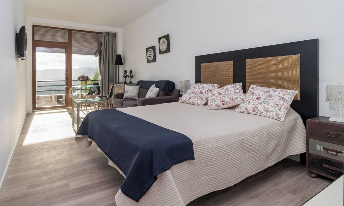 Ampuero Apartment | La Aparecida Tourist Lodging, set in a natural setting with fabulous views.