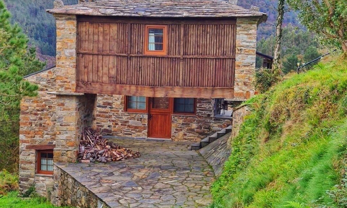 Taramundi Cottage | La Casita Olga: A Dreamlike Natural Setting in the Taramundi Mountains