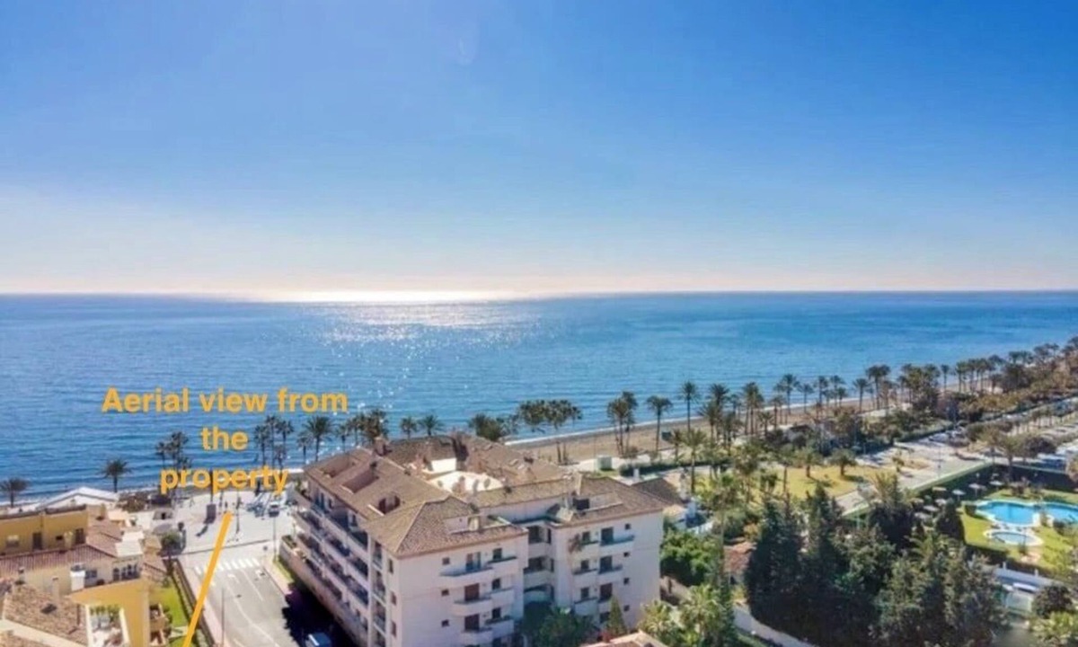 San Pedro de Alcantara Apartment | LOTUS DEL MAR Luxury, Renovated Beachside Gem. San Pedro/Puerto Banus Marbella