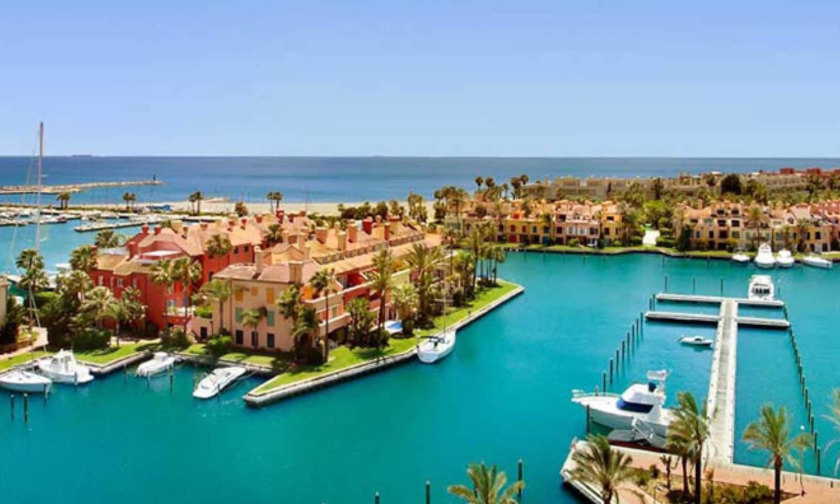 Sotogrande Apartment | Marina Waterfront Apartment with spectacular views