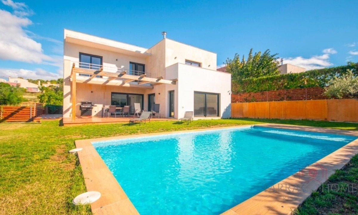 Tarragona Villa | Modern 5-bedroom villa near golf and beach in Costa Dorada