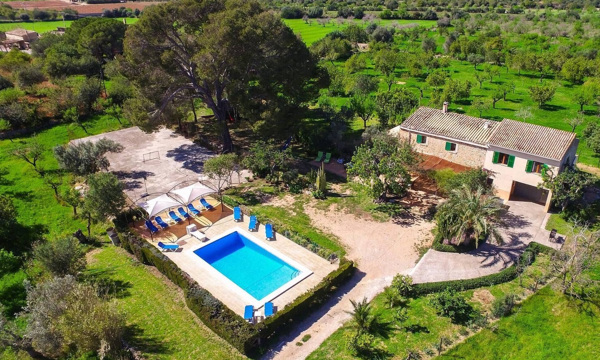 Binissalem House | Nice home in Binissalem with private swimming pool, can be inside or outside