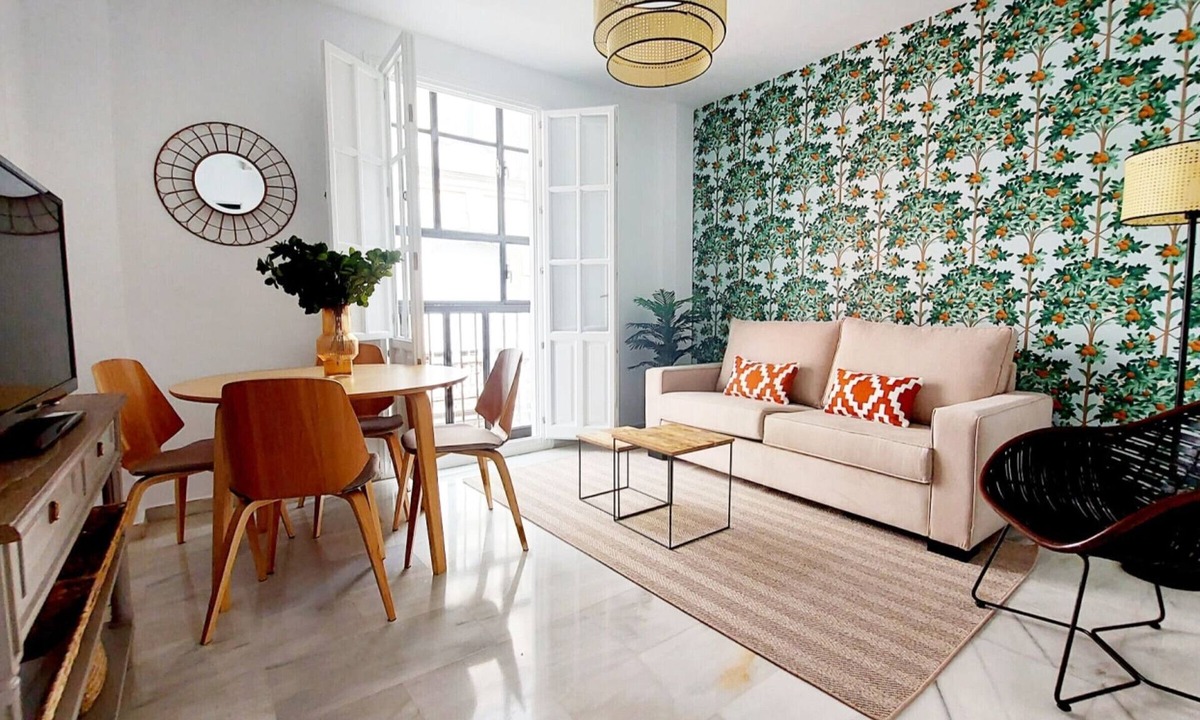 Museo Apartment | Quiet Central Apartment in Seville, 1 Bedroom, Balcony