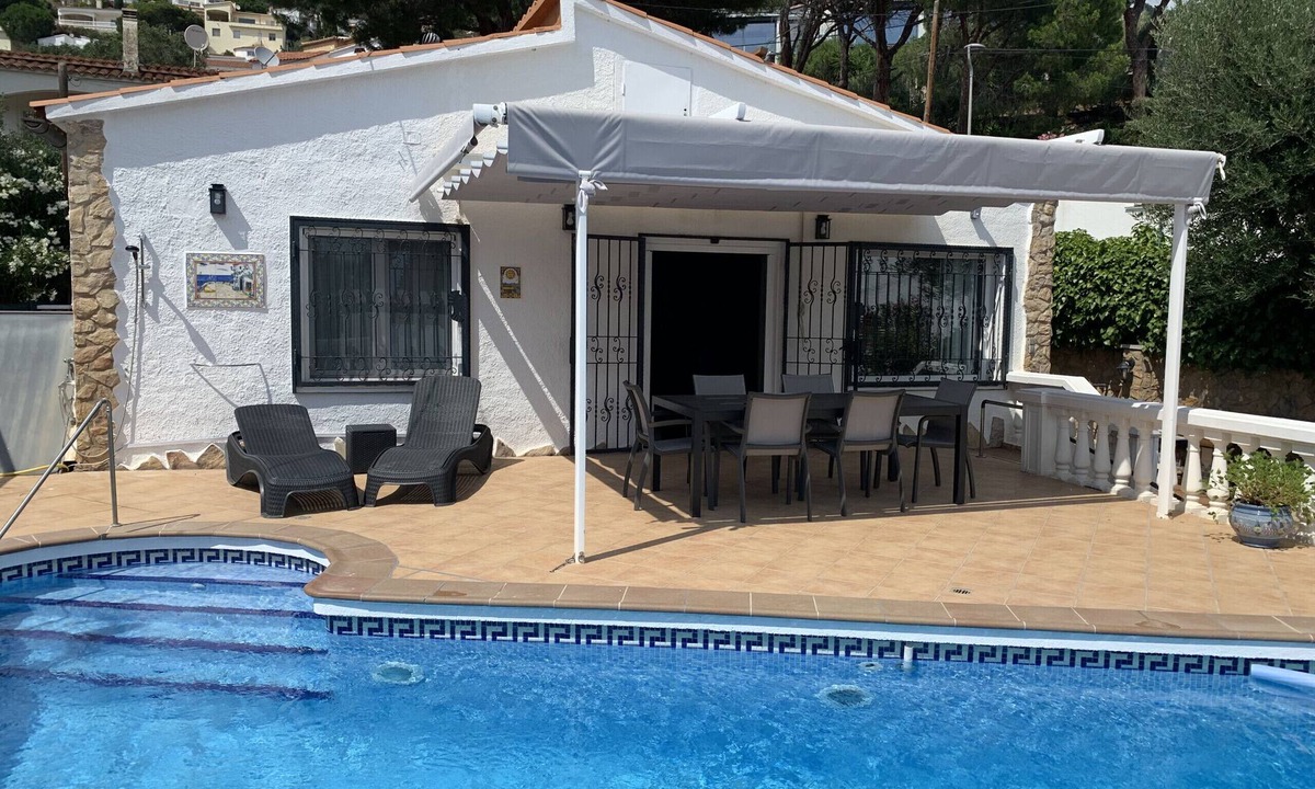 El Mas Fumats Villa | Ref. Huel6 Charming villa with private pool