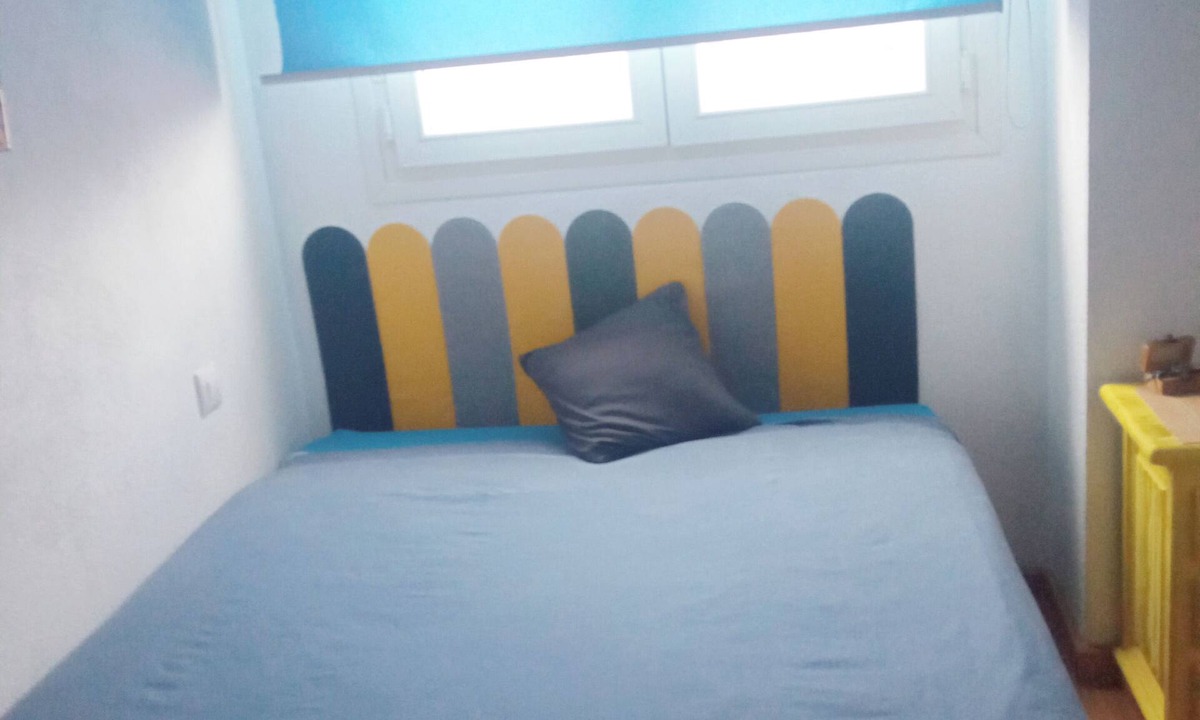 Parla Condo | Room and bathroom for private use