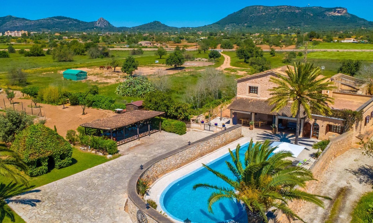 Son Antem Villa | SON FULLANETA - Villa with private pool and free Wi-Fi in Llucmajor