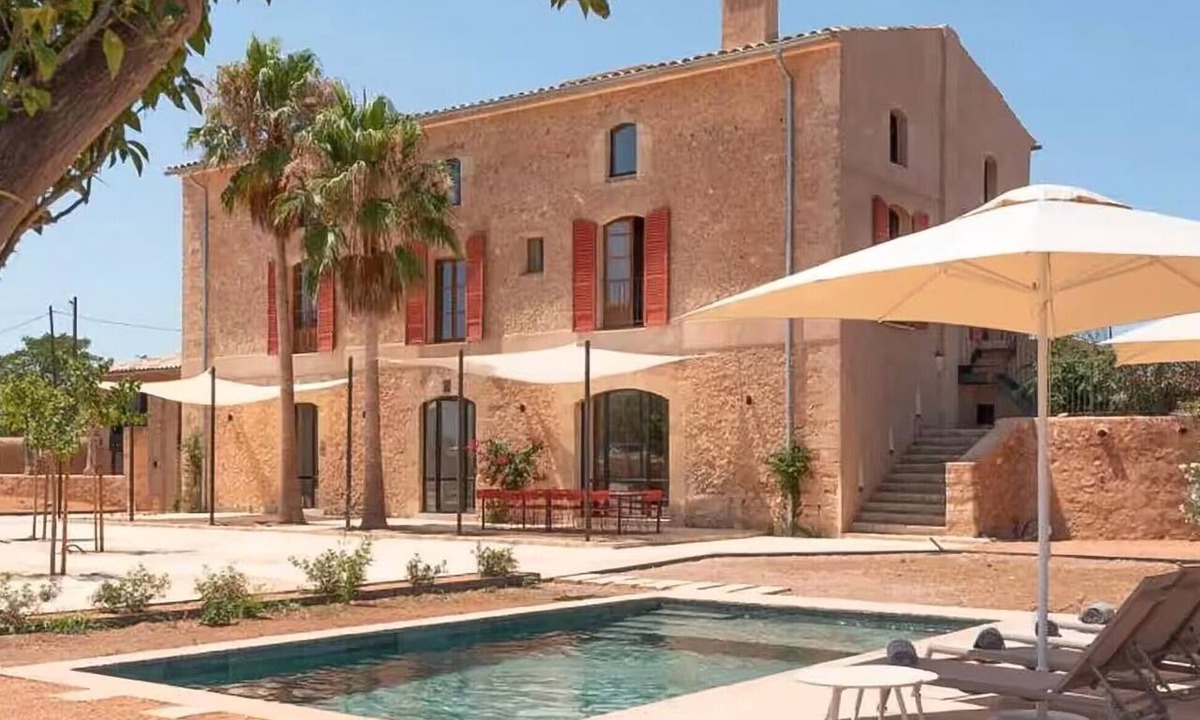 Santa Maria del Cami House | Stunning home in Santa Maria