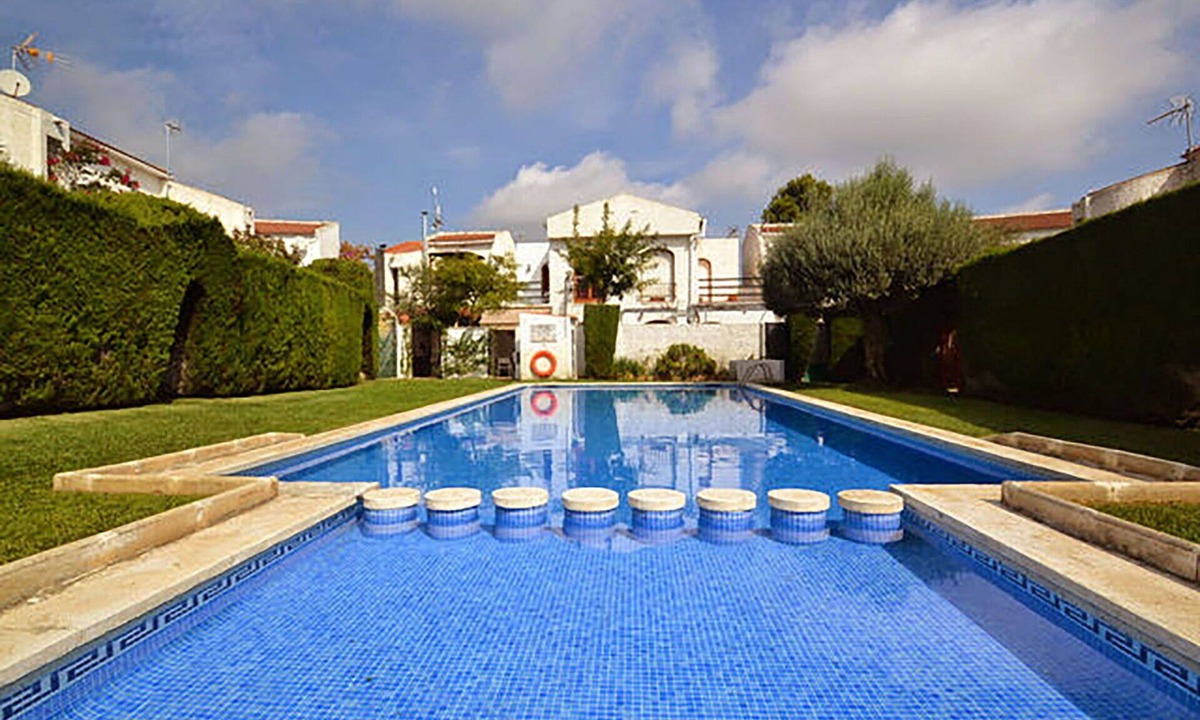 El Casalot Villa | Stunning private villa for 6 guests with pool, WIFI, A/C, TV and terrace