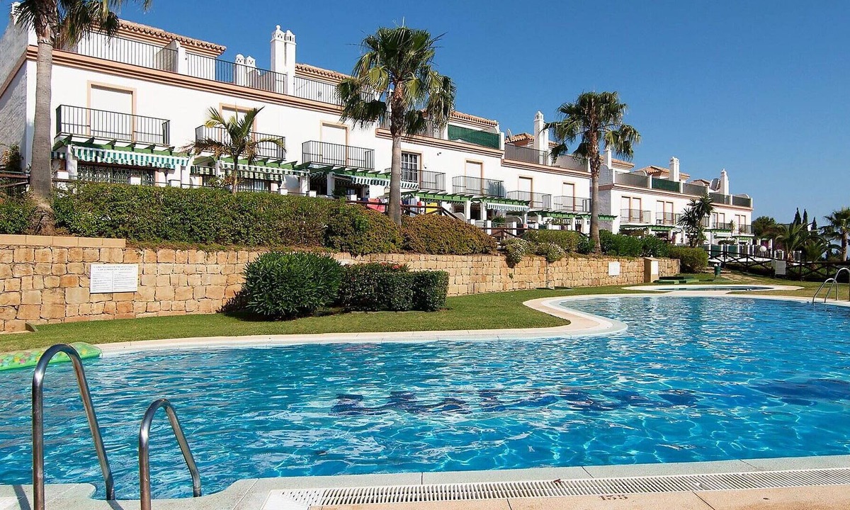 Cabopino House | Stunning villa for 6 guests with pool, WIFI, A/C, TV, terrace and parking