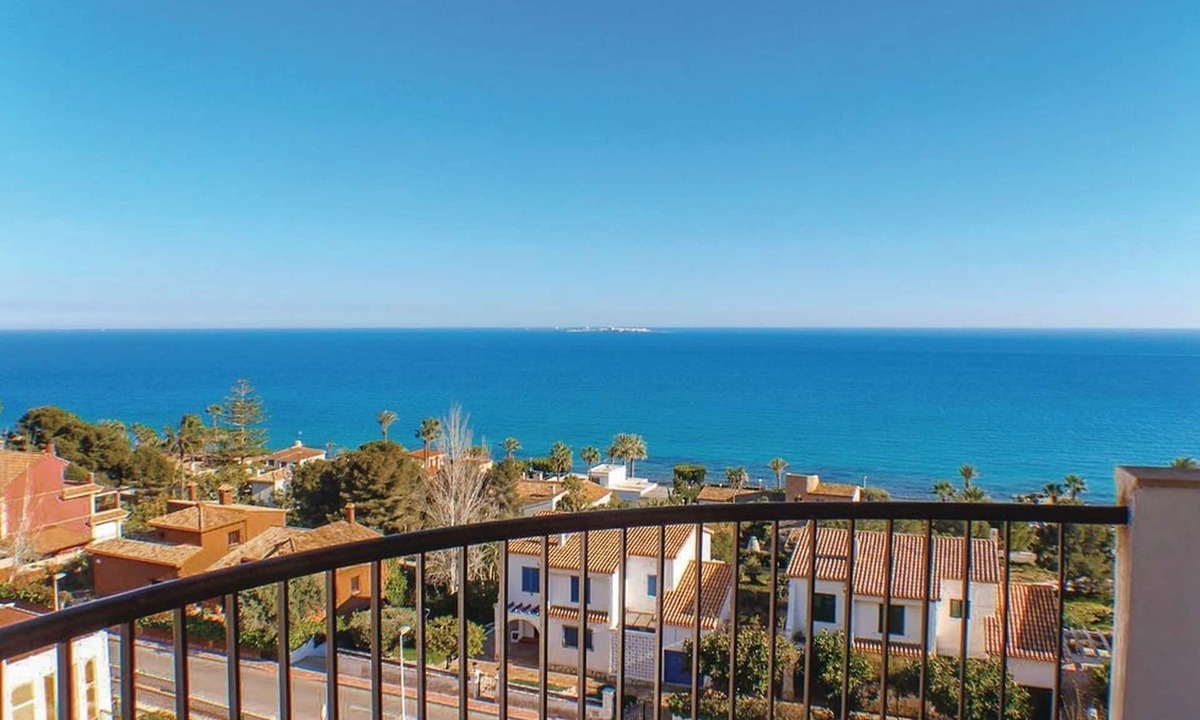 Santa Pola Apartment | Sunrise watching Tabarca