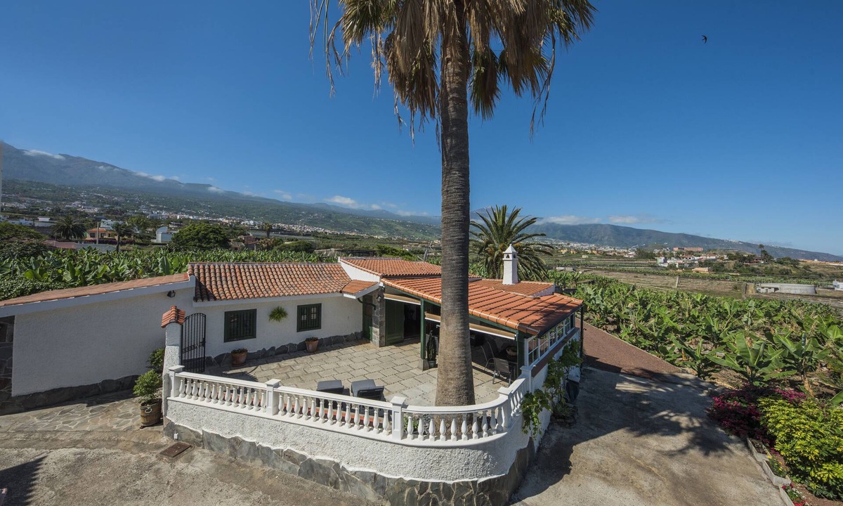 Las Cuevas House | The House of the Orovales