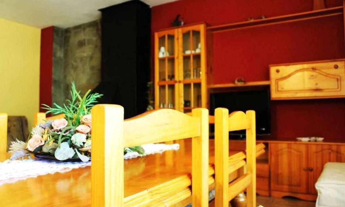 Sant Joan de Les Abadesses Cottage | Turisme Rural El Janpere - La Cabanya