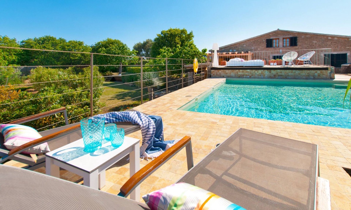 Es Bacares Villa | V. Barcares Petit, villa for 6 with pool and close