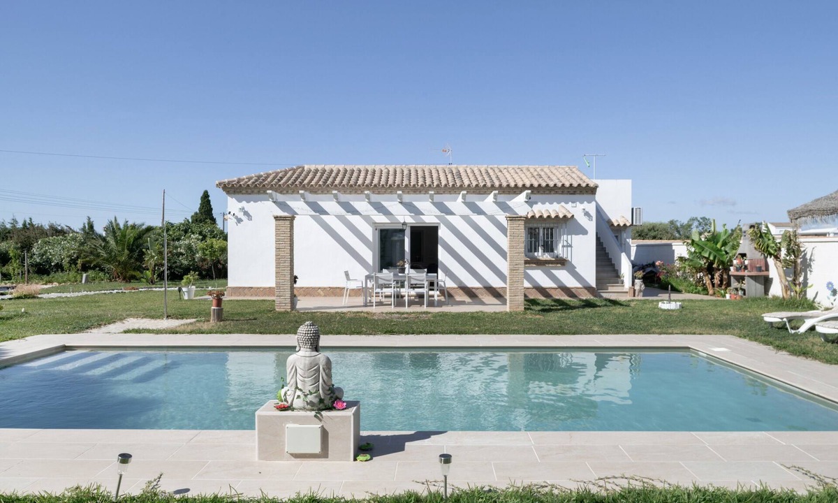 Campano House | Vacation Home "Marta's Paradise" with Private Pool, Private Terrace & Wi-Fi