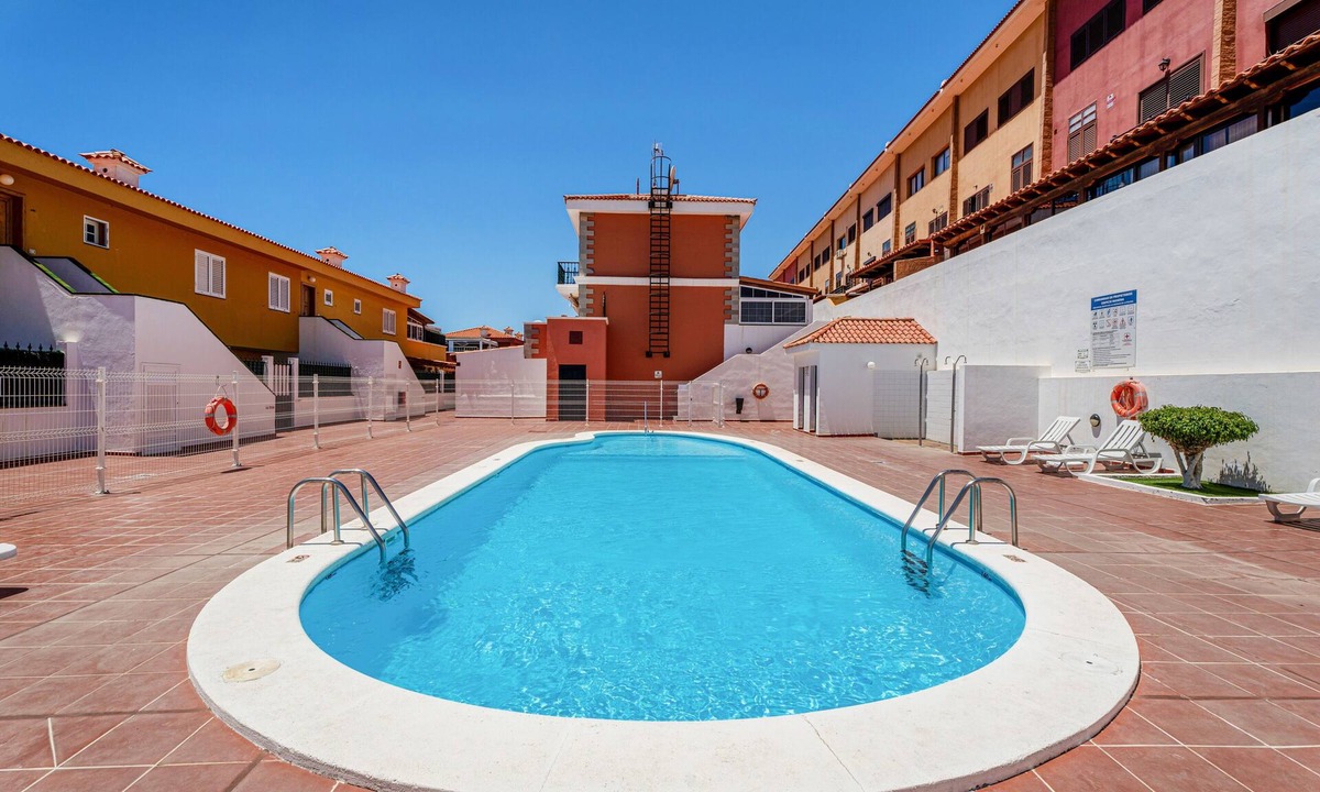 Las Caletillas House | Vacation Home 'Casa Brisa De Candelaria' with Sea View, Shared Pool and Wi-Fi