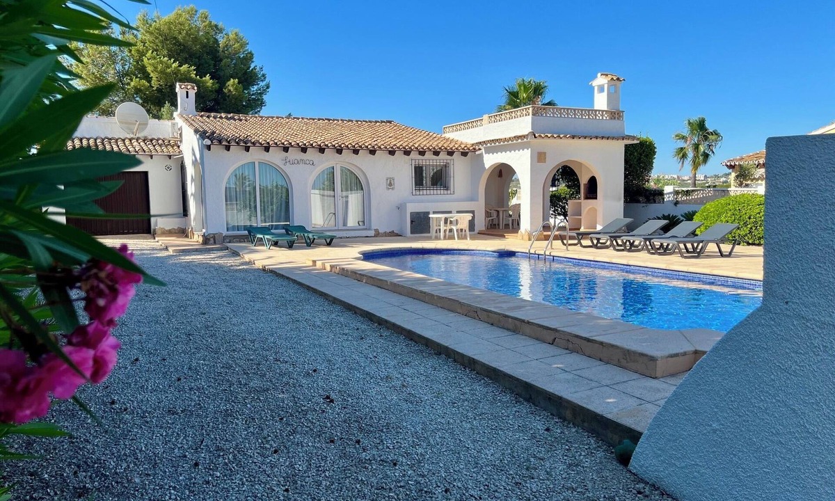 El Tesoro Ski Chalet | Villa 3 bedrooms | 6 guests | private pool