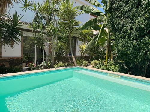 El Faro Villa | Villa a 100 metros de la playa