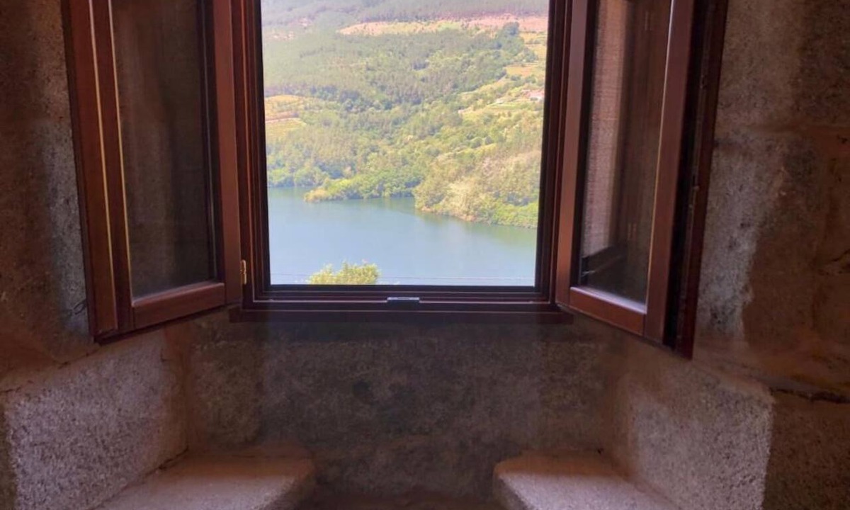 Panton Villa | Villa in the Ribeira Sacra, O Carocho